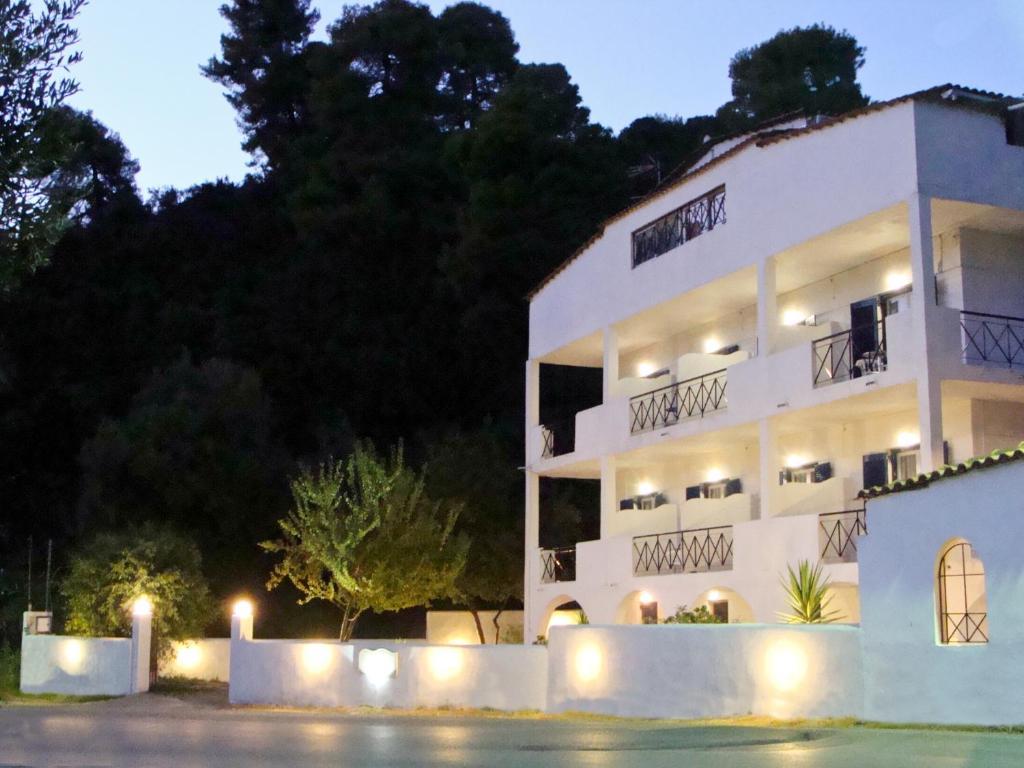 Villa Diamanti Kanapitsa  Exteriör bild